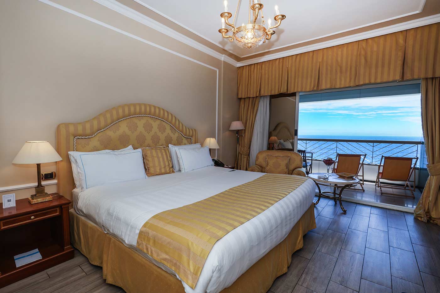 EXCLUSIVE GRAND VISTA DOUBLE DELUXE PREMIUM CON VISTA