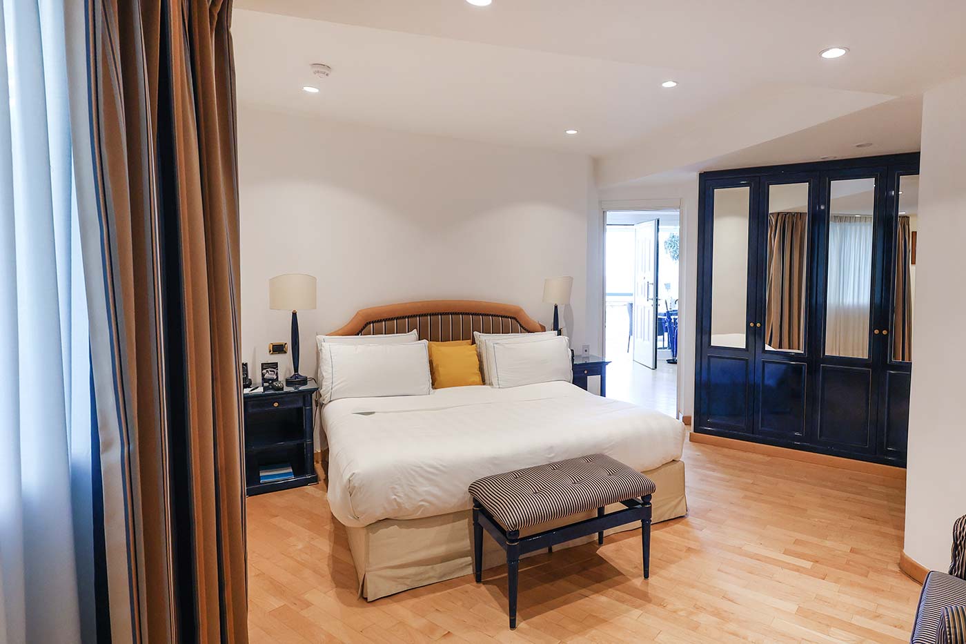 TOWER LODGE APARTMENT PARK SUITE 2 BEDROOMS 2 KING 1 SOFA’ BED